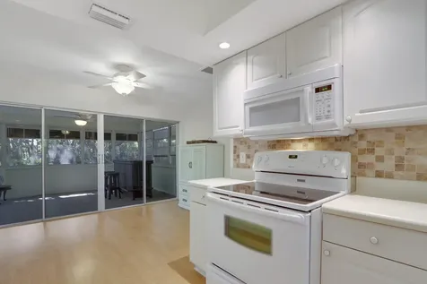 8574 SE Seagrape Way Hobe Sound FL 33455