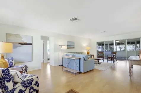 8574 SE Seagrape Way Hobe Sound FL 33455