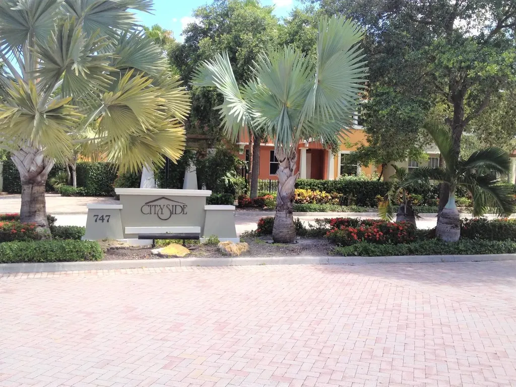 883 Millbrae Court West Palm Beach FL 33401