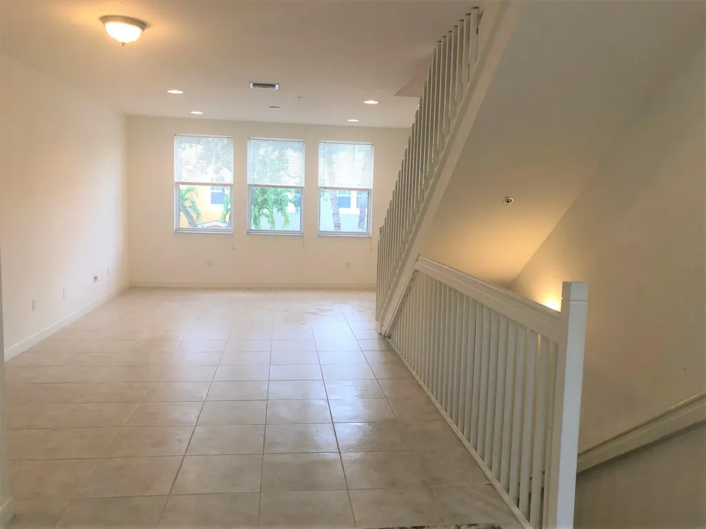 883 Millbrae Court West Palm Beach FL 33401