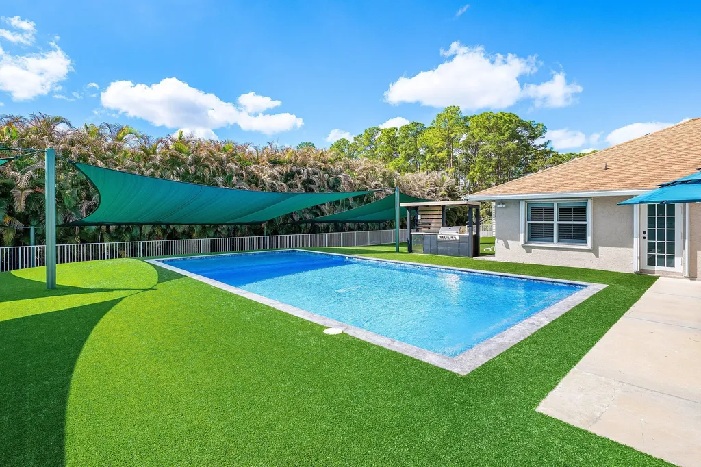 15436 66th Court N Loxahatchee FL 33470