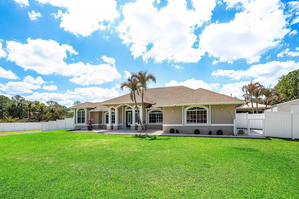 15436 66th Court N Loxahatchee FL 33470