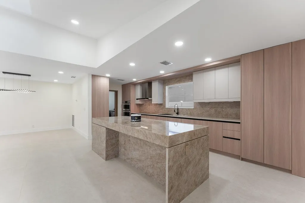 1380 SW 1st Street Boca Raton FL 33486
