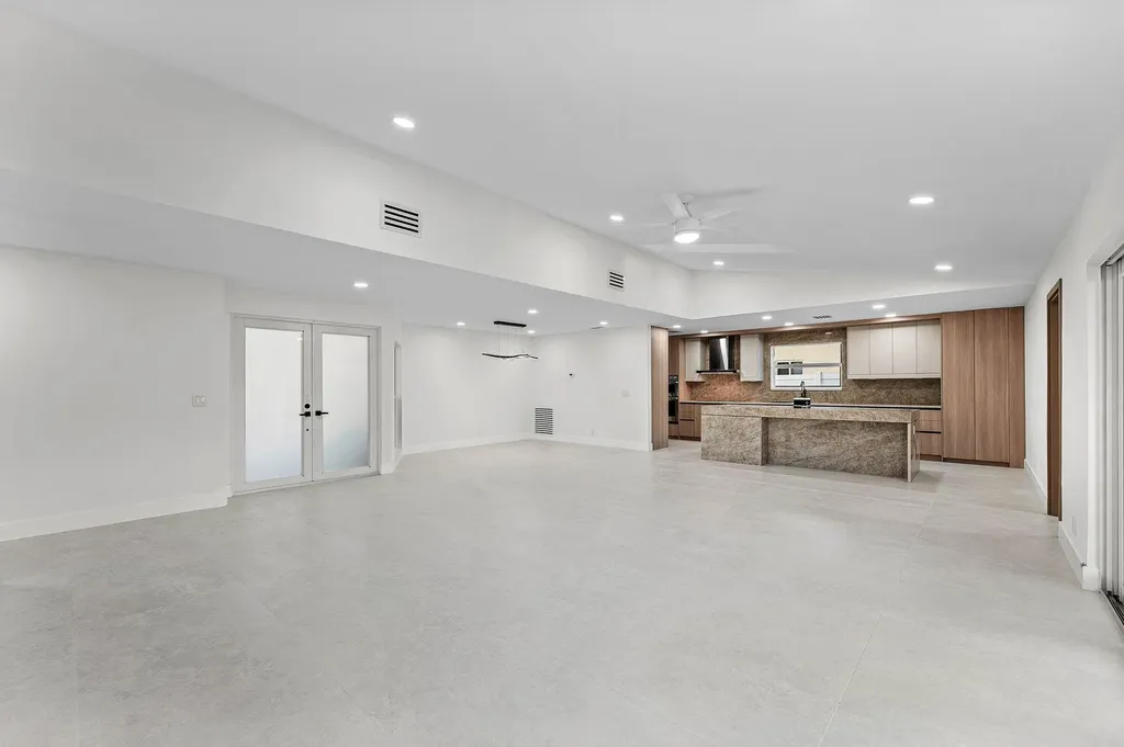 1380 SW 1st Street Boca Raton FL 33486