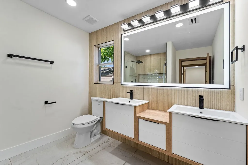 1380 SW 1st Street Boca Raton FL 33486