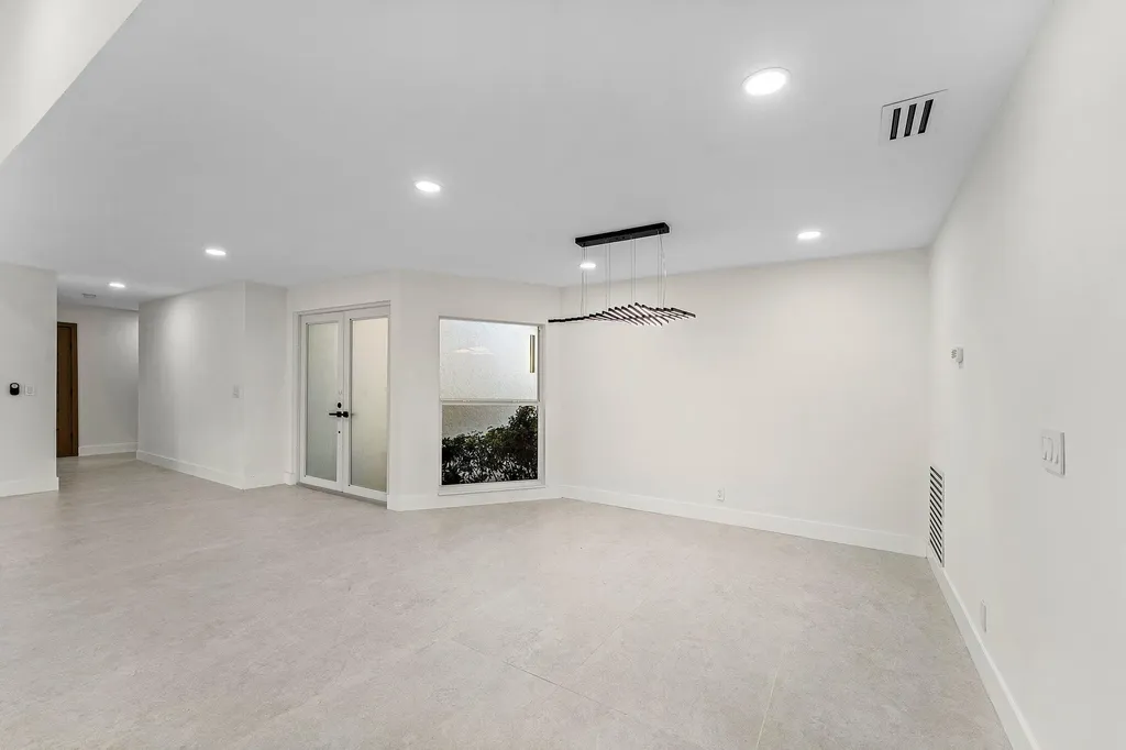 1380 SW 1st Street Boca Raton FL 33486