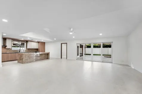 1380 SW 1st Street Boca Raton FL 33486