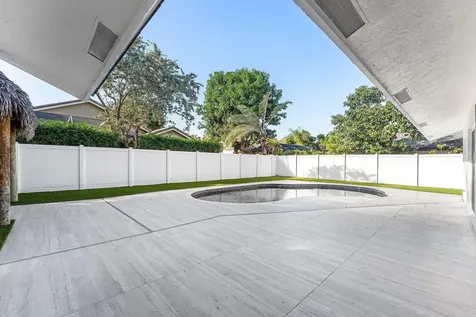 1380 SW 1st Street Boca Raton FL 33486