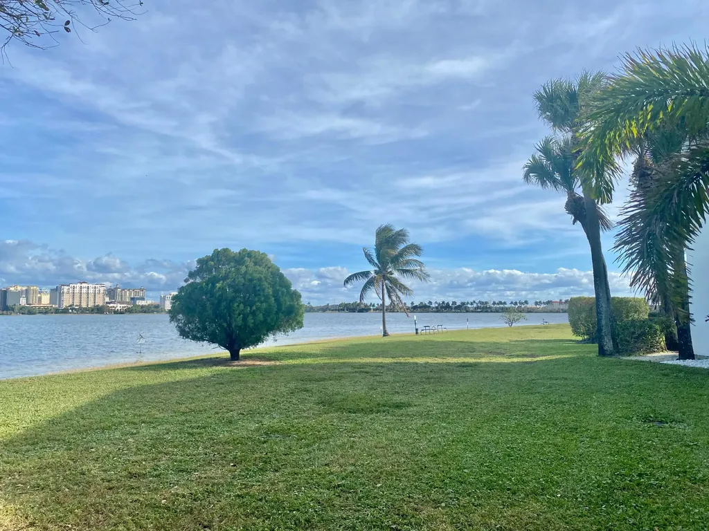 718 Executive Center Drive West Palm Beach FL 33401