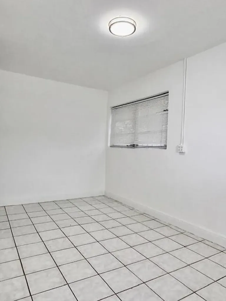 5820 NW 13th Street Sunrise FL 33313