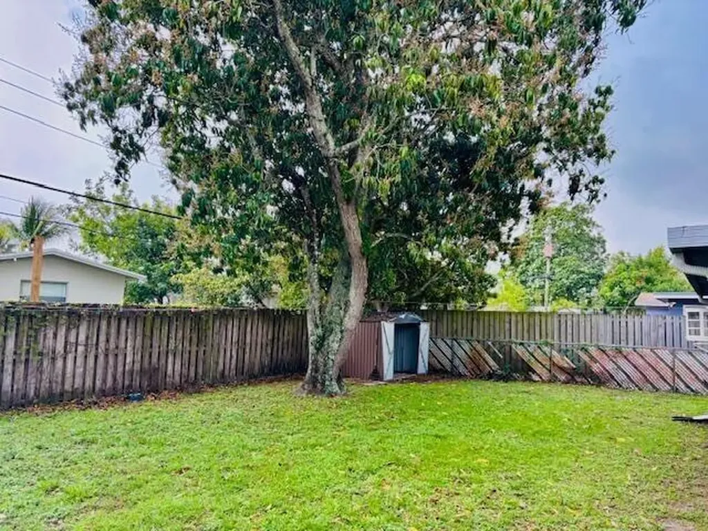 5820 NW 13th Street Sunrise FL 33313