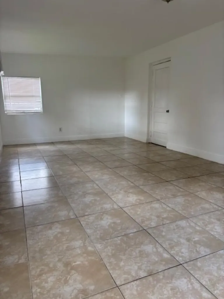 5820 NW 13th Street Sunrise FL 33313