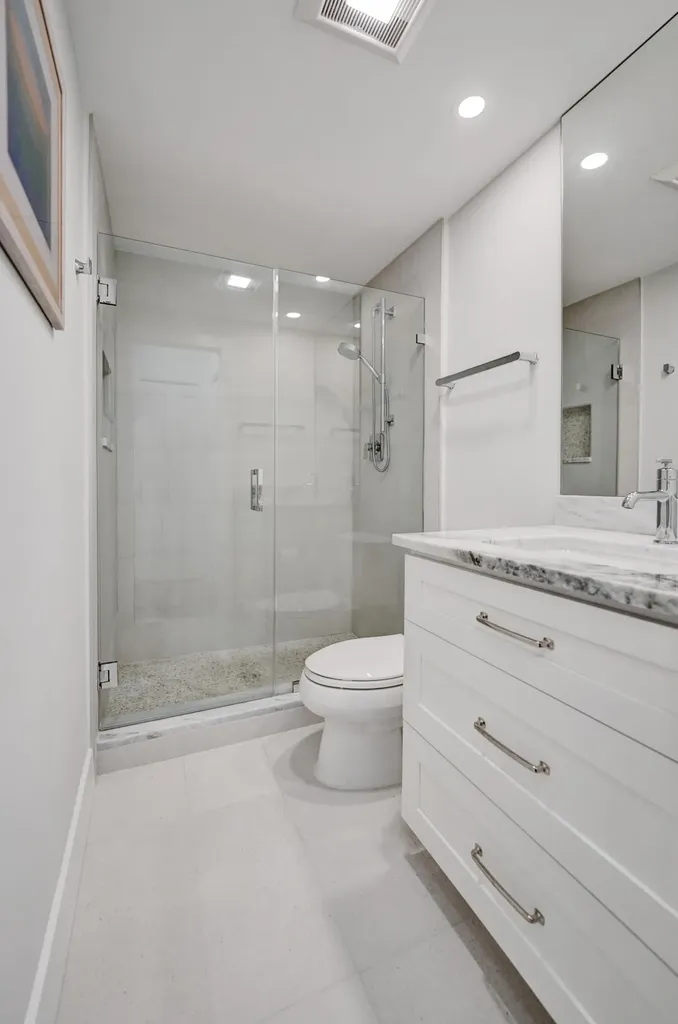 3145 NE 48th Court Lighthouse Point FL 33064