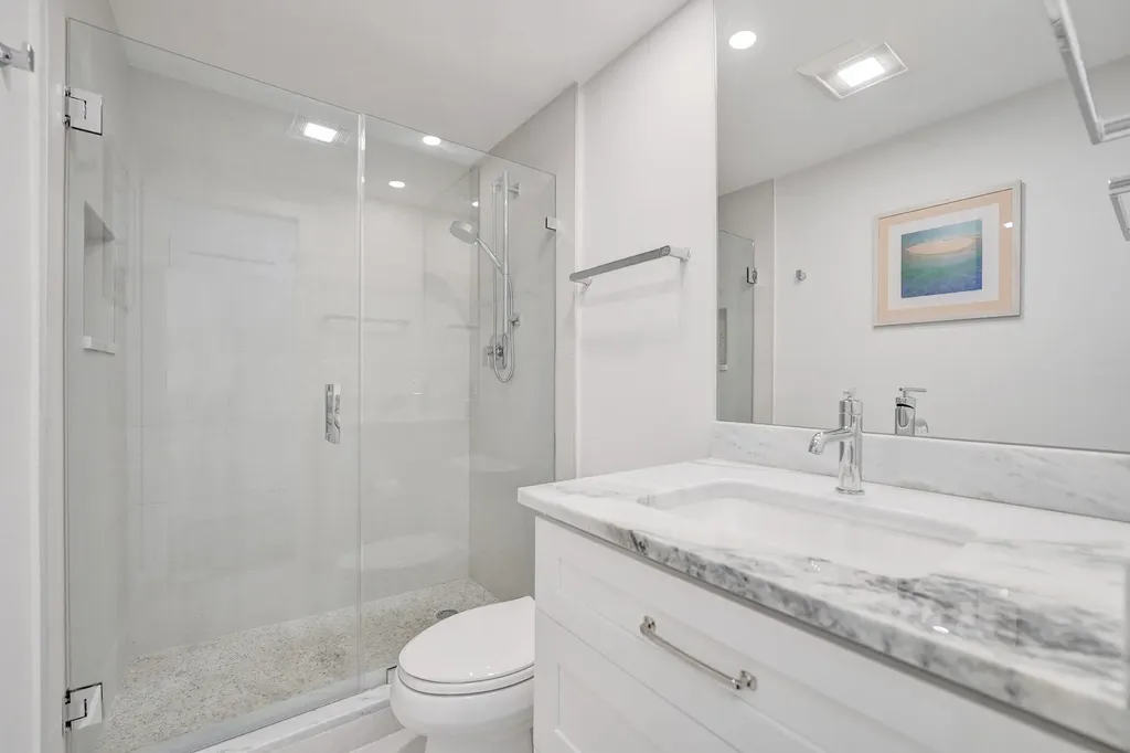 3145 NE 48th Court Lighthouse Point FL 33064