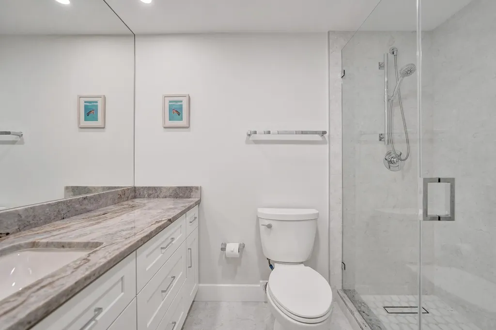 3145 NE 48th Court Lighthouse Point FL 33064
