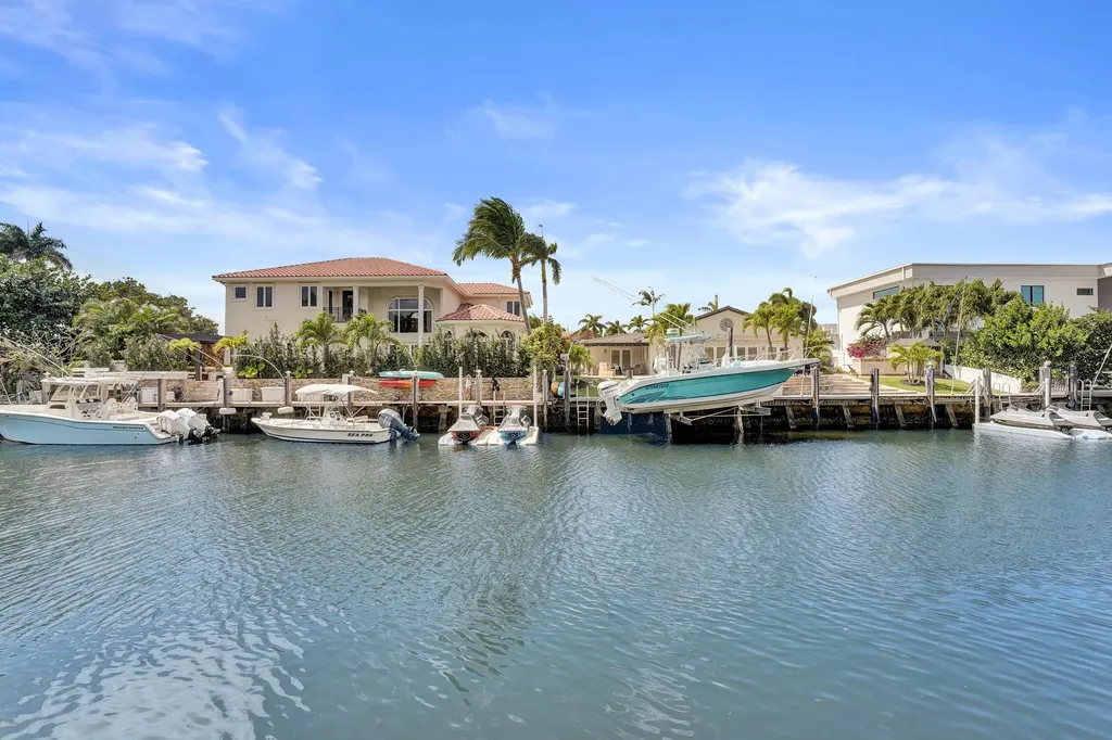 3145 NE 48th Court Lighthouse Point FL 33064