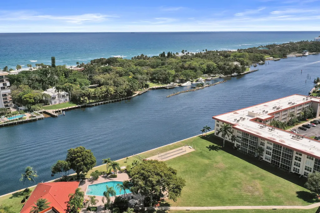 3145 NE 48th Court Lighthouse Point FL 33064