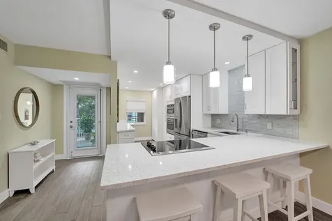 3145 NE 48th Court Lighthouse Point FL 33064