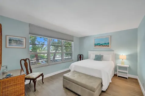 3145 NE 48th Court Lighthouse Point FL 33064