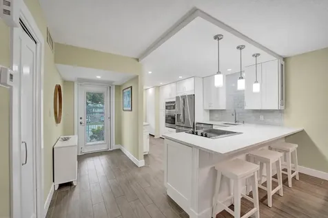 3145 NE 48th Court Lighthouse Point FL 33064