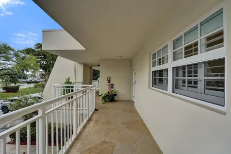 3145 NE 48th Court Lighthouse Point FL 33064