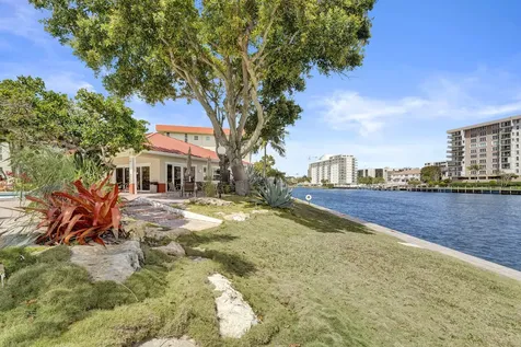 3145 NE 48th Court Lighthouse Point FL 33064