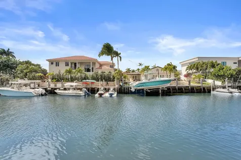 3145 NE 48th Court Lighthouse Point FL 33064