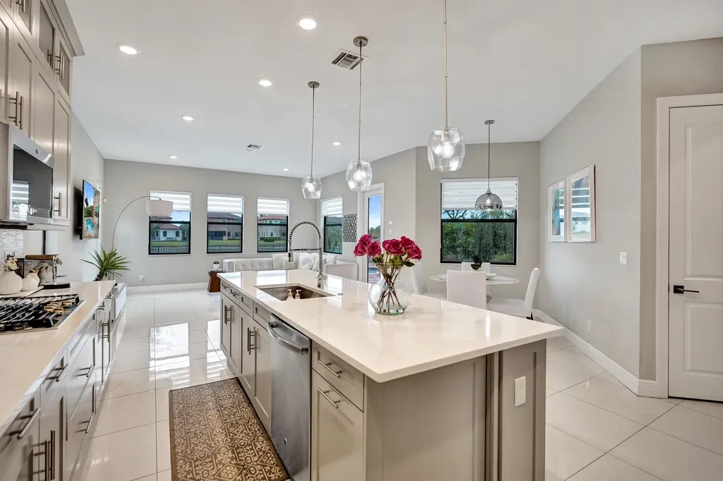 11965 S Baypoint Circle Parkland FL 33076