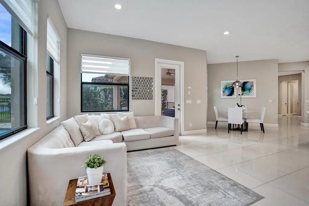 11965 S Baypoint Circle Parkland FL 33076
