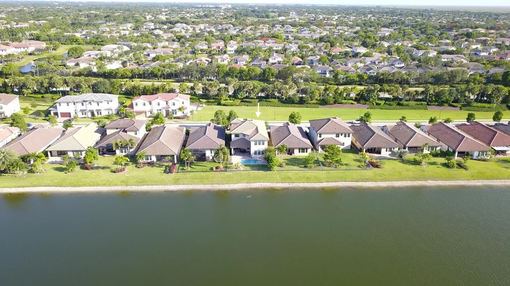 11965 S Baypoint Circle Parkland FL 33076