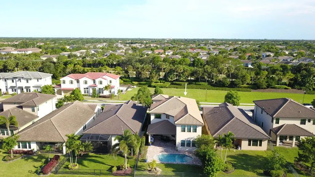 11965 S Baypoint Circle Parkland FL 33076