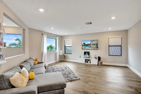 11965 S Baypoint Circle Parkland FL 33076