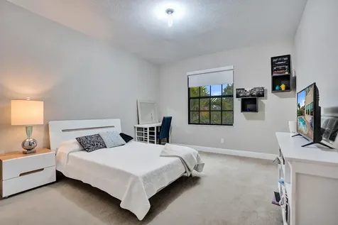 11965 S Baypoint Circle Parkland FL 33076