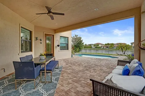 11965 S Baypoint Circle Parkland FL 33076
