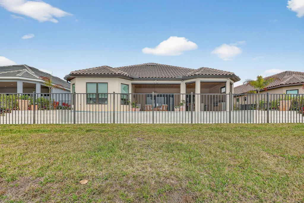 10102 SW Davanti Drive Port St Lucie FL 34987