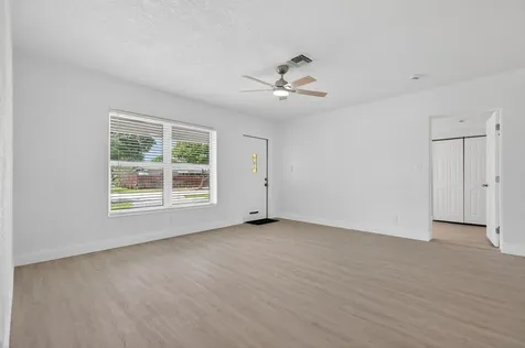 1048 SW 1st Terrace Pompano Beach FL 33060