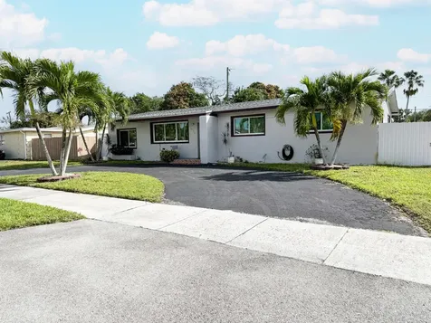 19731 NW 4th Avenue Miami Gardens FL 33169