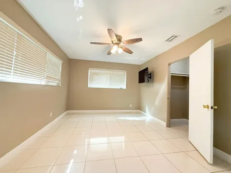 19731 NW 4th Avenue Miami Gardens FL 33169