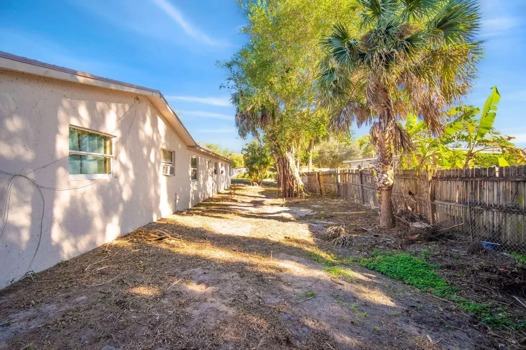 4600 Kelmar Drive West Palm Beach FL
