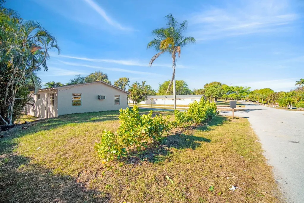 4600 Kelmar Drive West Palm Beach FL