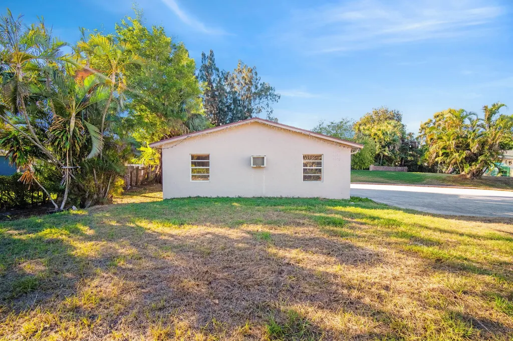 4600 Kelmar Drive West Palm Beach FL