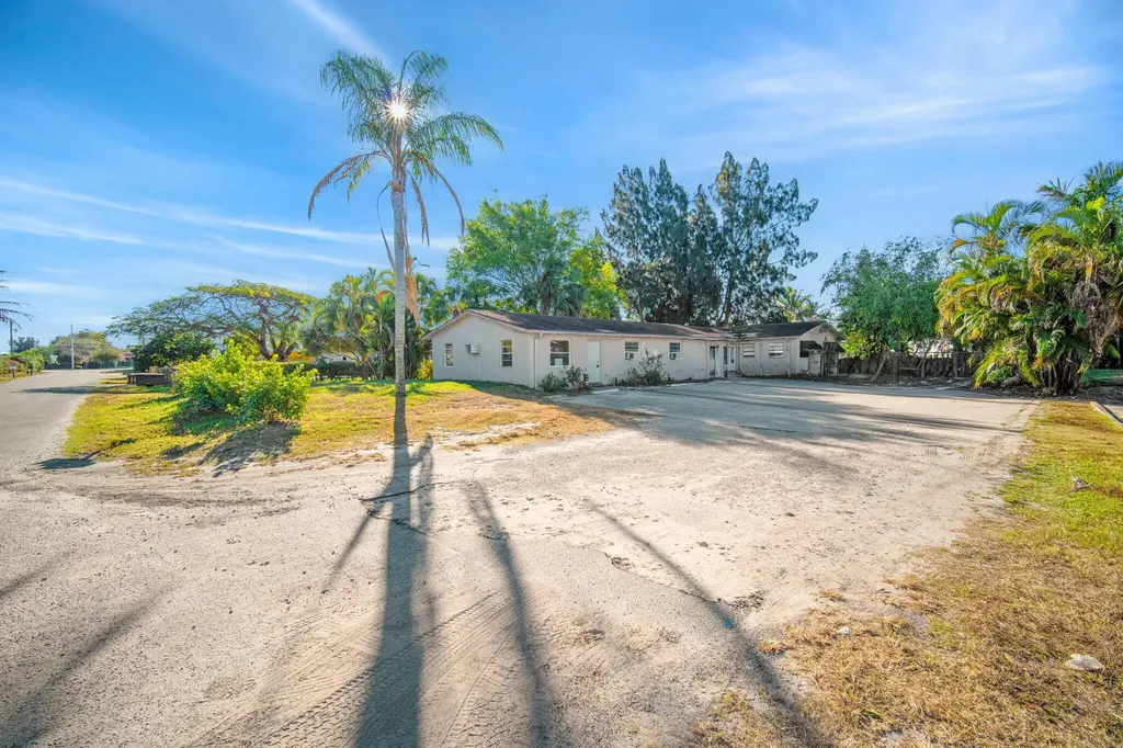 4600 Kelmar Drive West Palm Beach FL