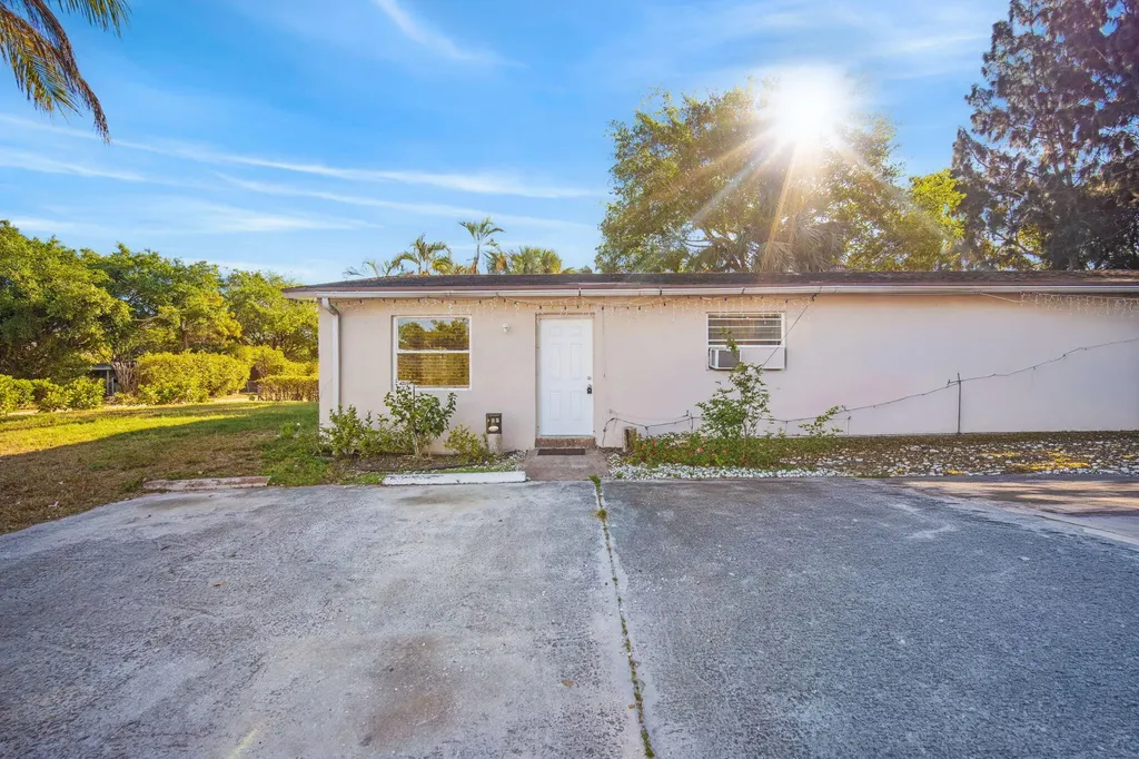 4600 Kelmar Drive West Palm Beach FL