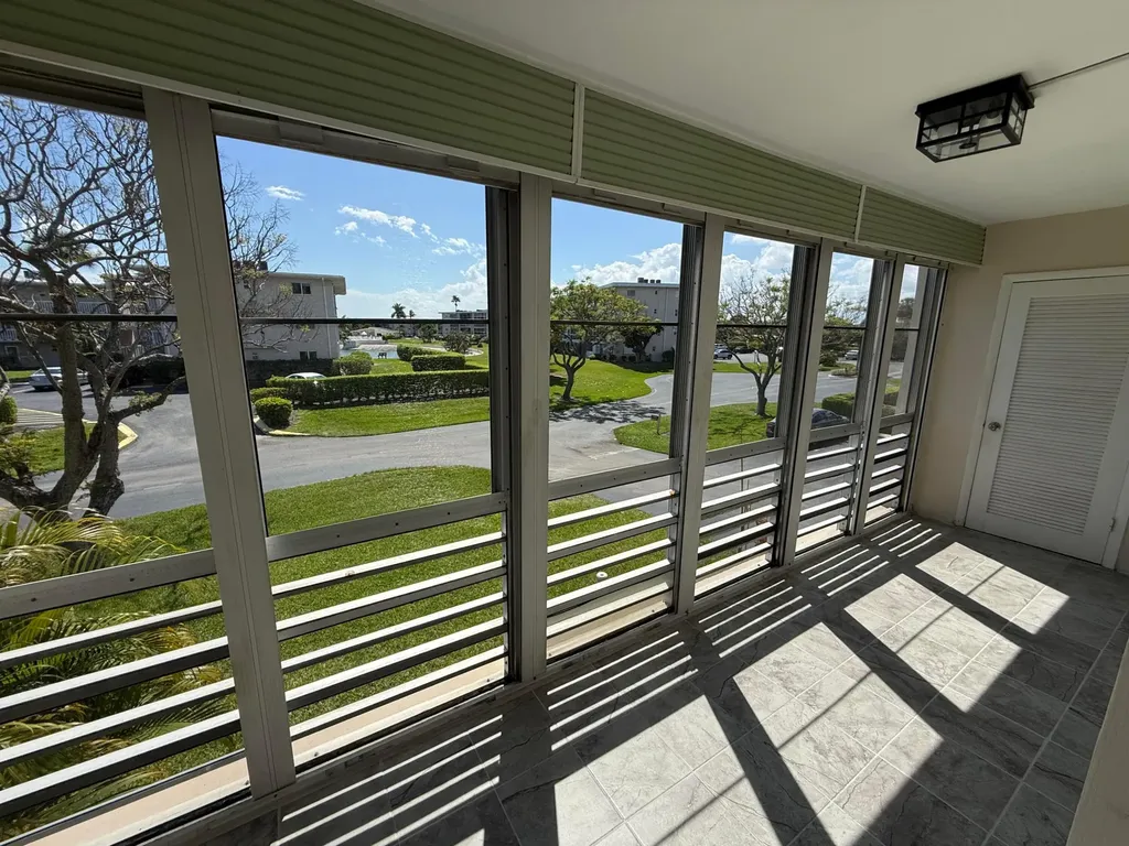 2687 Garden Drive N Lake Worth Beach FL 33461