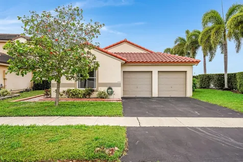 2042 NW 184th Way Pembroke Pines FL 33029