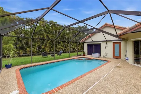 4885 NW 50th Street Coconut Creek FL 33073