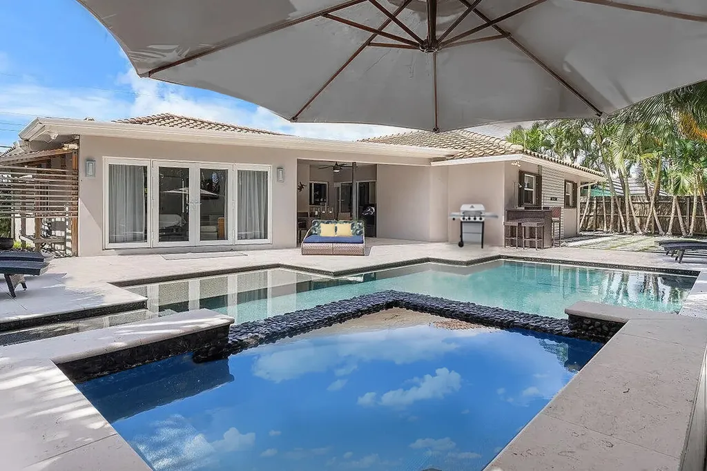 855 Berkeley Street Boca Raton FL 33487