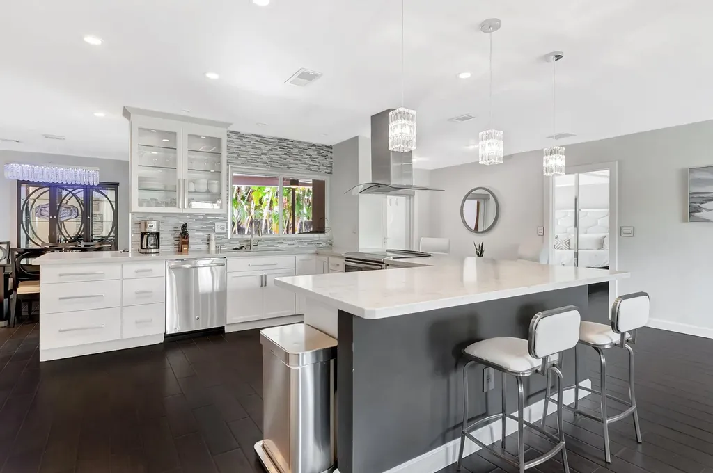 855 Berkeley Street Boca Raton FL 33487