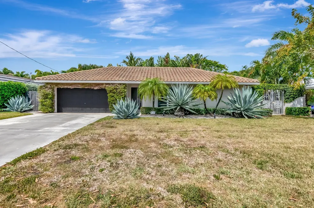 855 Berkeley Street Boca Raton FL 33487
