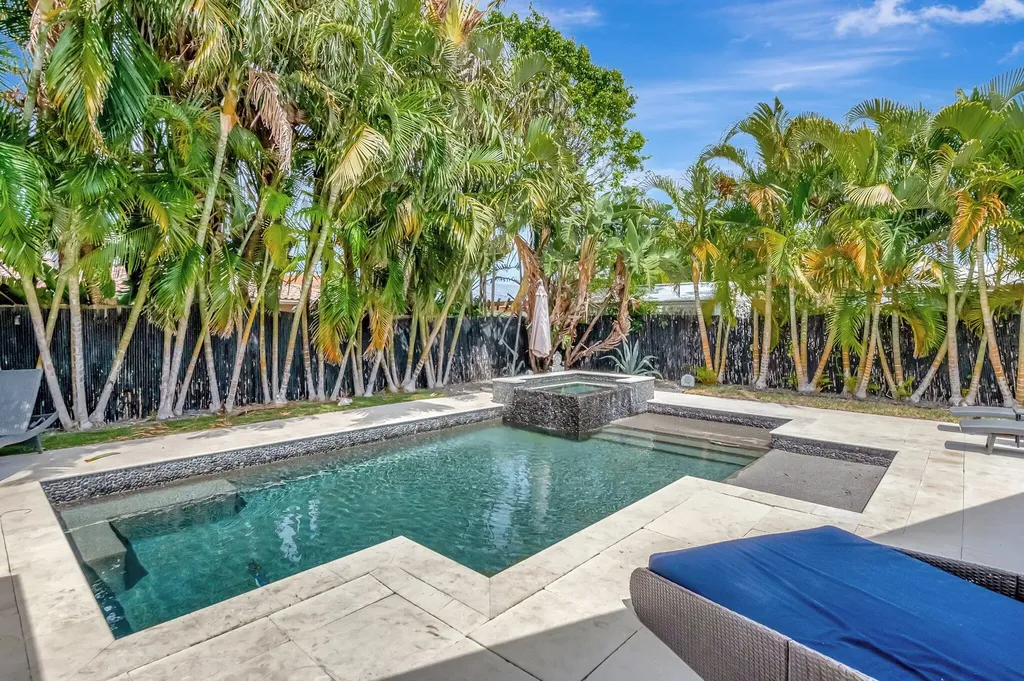 855 Berkeley Street Boca Raton FL 33487